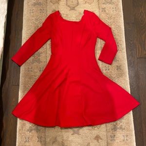 Red, 3/4 sleeve, dress.